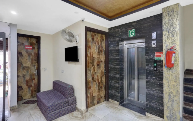 OYO Flagship 70301 Hotel Blue Orchid