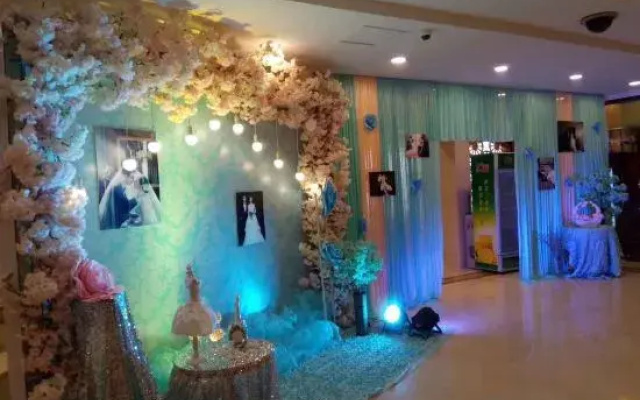 Taihua Hotel