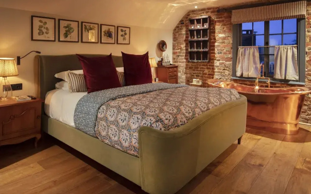 The Leicester Arms Country Inn