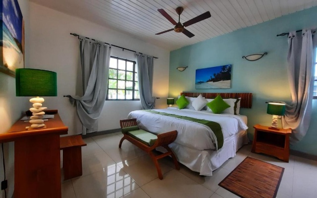 Self Catering Apartment - Double (2A+1C) — фото 1