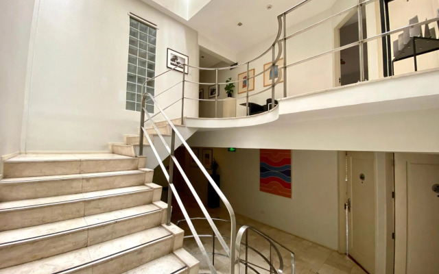 The Clipper House