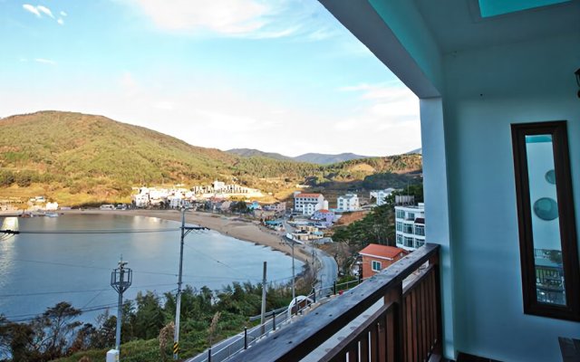 Geoje Blue Beach Pension