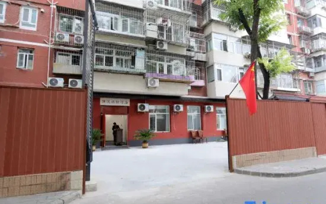 Shitai Hotel (Beijing University Cancer Hospital East Gate)