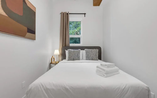 The Little Prince Rooms-Old Montreal