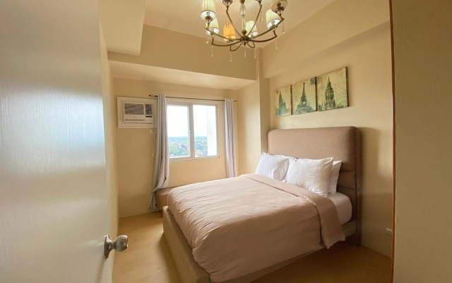 Spacious 1 Bedroom Unit at Centrio Tower