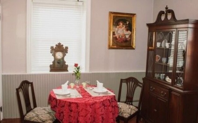 The Hertzog Homestead Bed & Breakfast