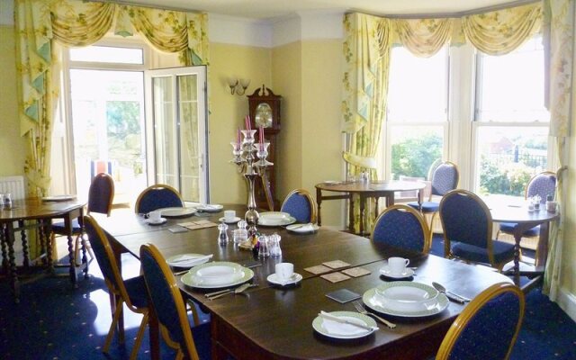 Church House - Guest House