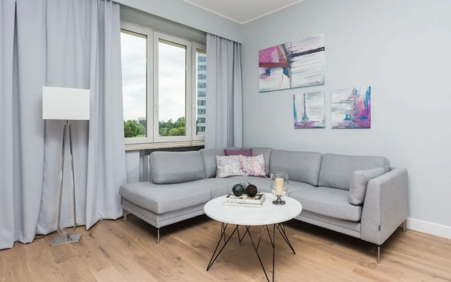 UNIT Centrum deLuX Plac Zbawiciela
