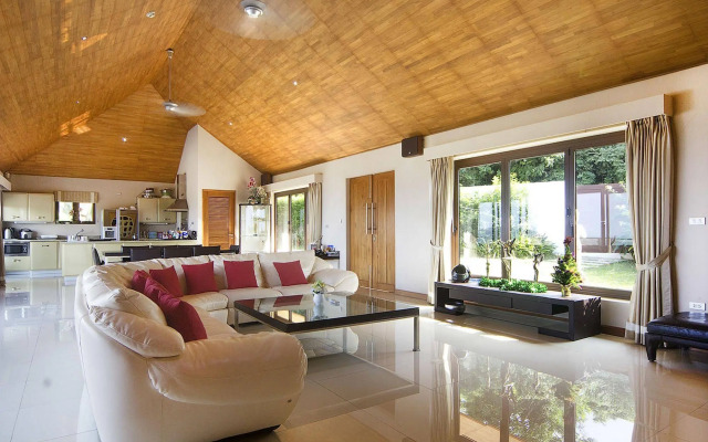 Baan Napoli Luxury Villa