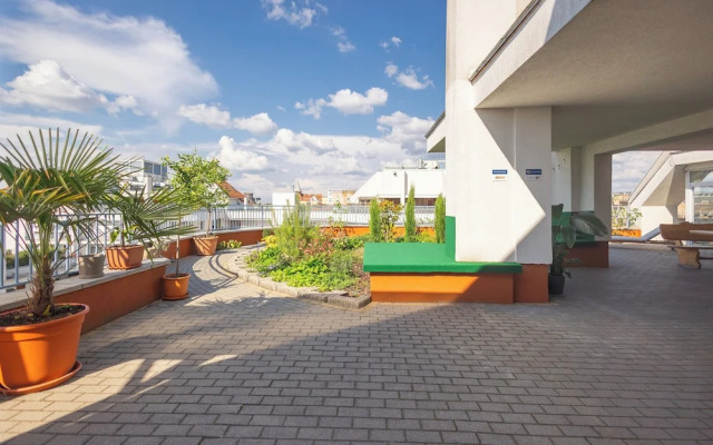 Rooftop City Residence