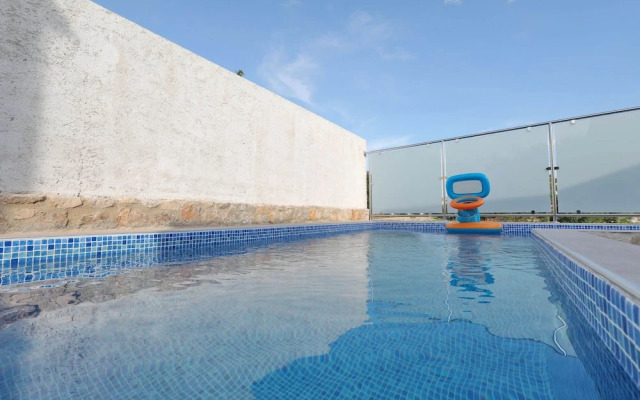 Modern Apartment With Private Pool in Maslenica
