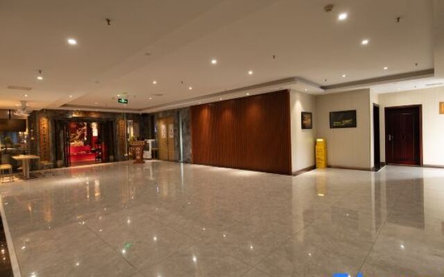 Yuefeng Xiying Hotel (Guangzhou South Railway Station Nanpu Subway Station)