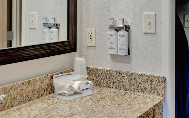 Holiday Inn Express Hotel & Suites Beatrice by IHG