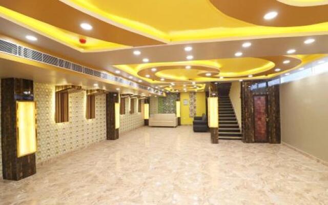 Collection O 24604 Hotel GMC Grand Luxury Stay
