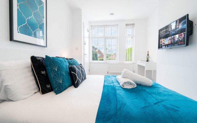 Four Bedroom House With Garden and Parking in West Midlands in Birmingham, United Kingdom from 227$, photos, reviews - zenhotels.com