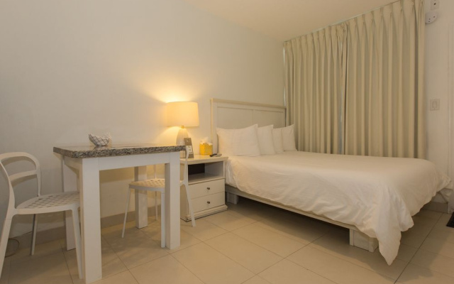 Premiere Hotel