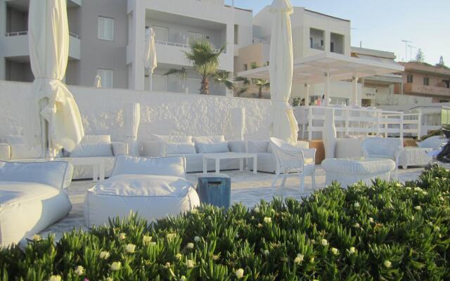 Petradi Beach Lounge Hotel