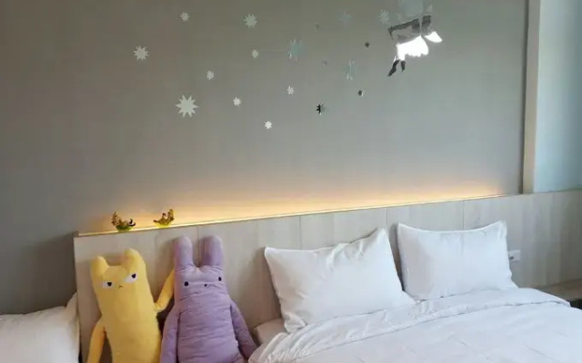 Loves Light Travel
