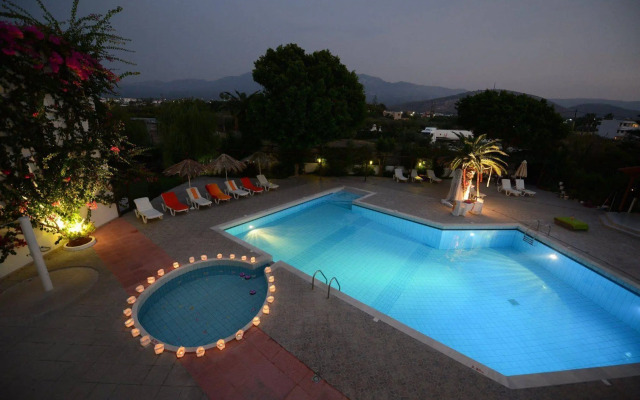 Golden Star Hotel - Adults Only (+16)