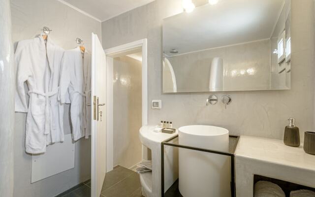 Amoramelia Suites