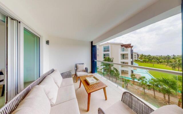 Hakuna Matata 725N at Mareazul Beachfront