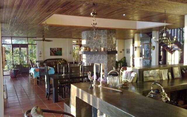 Rio Magnolia Nature Lodge