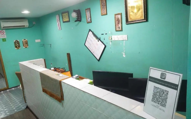 OYO 90742 I-home Hotel