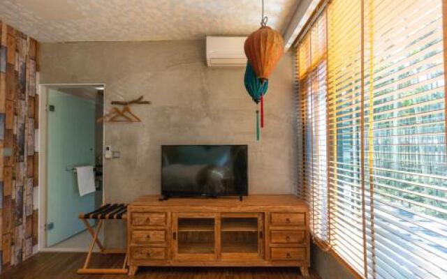 Roaming Cloud Sun Moon Lake B&B