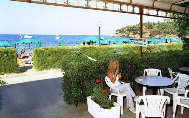 Holiday Park- Studio