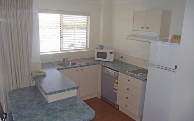 River Sands Apartments
