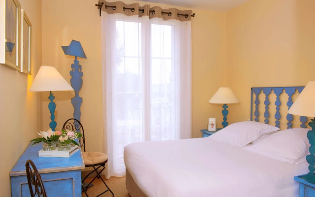 Le Suffren Hotel
