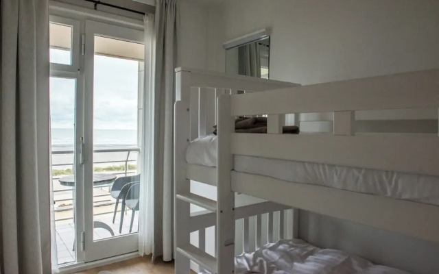 Apartment in Nieuwpoort With Sea Views