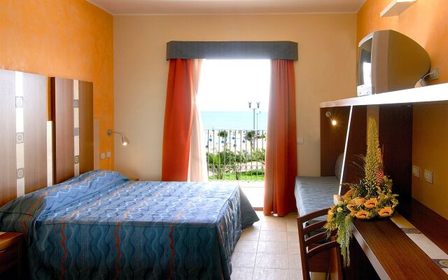 Serenusa Resort