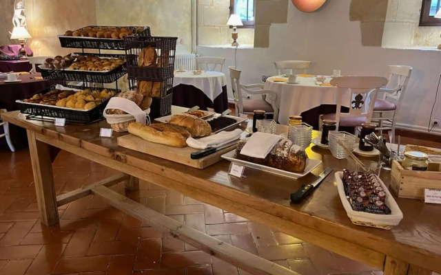 Chateau des Ducs de Joyeuse, BW Signature Collection