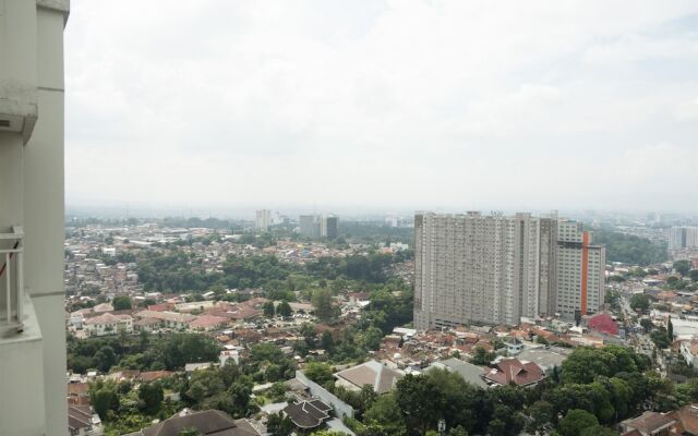 Trendy 1BR Apartment at Parahyangan Residence