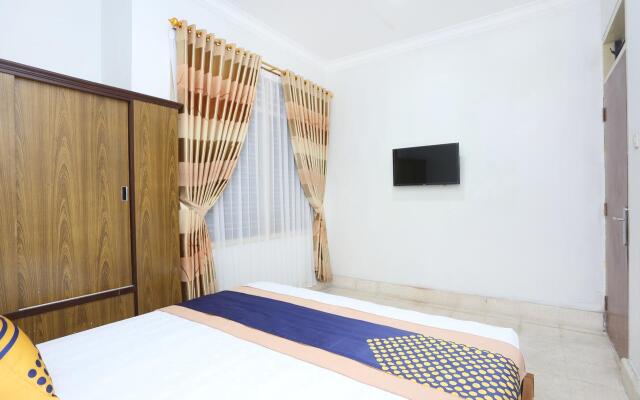 OYO 2268 Tim-tim Homestay SyariahNearUniversitas Gadjah Mada