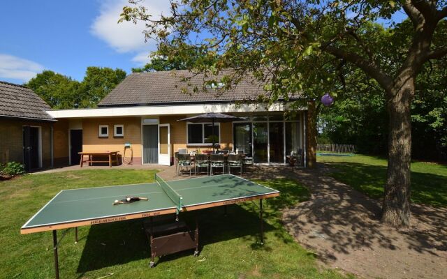 Beautiful Farmhouse in Baarschot near Forest