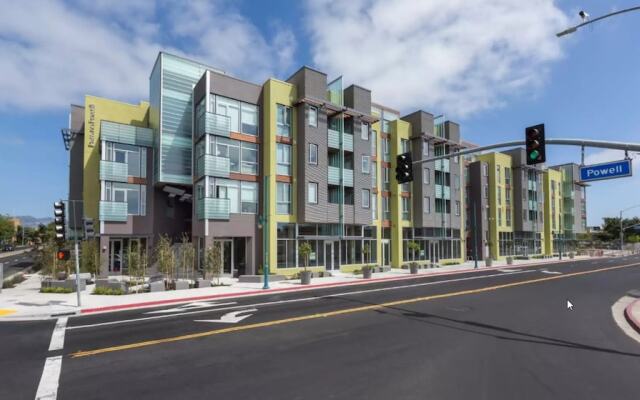 Global Luxury Suites in Emeryville