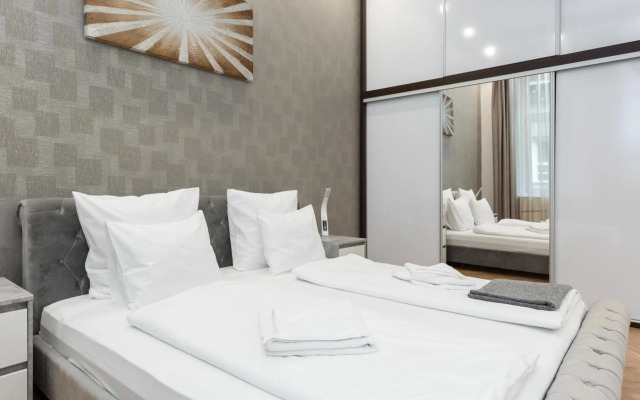 City Center Grand Luxury w 2BR/2BT