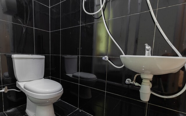 RedDoorz near Sun Plaza Medan 2 - Hostel