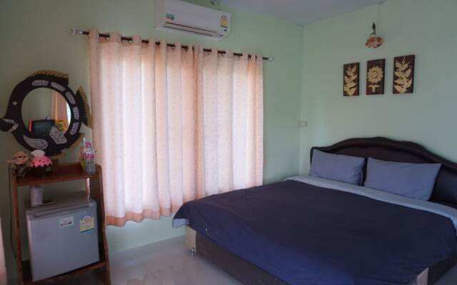 Ruenkhawhom Residence