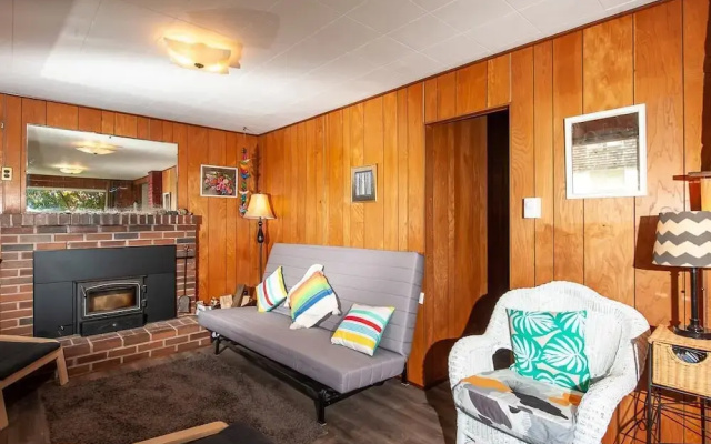 Aster Cabin