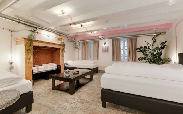 The Monument Hotel