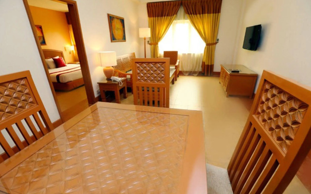 M Suites Hotel