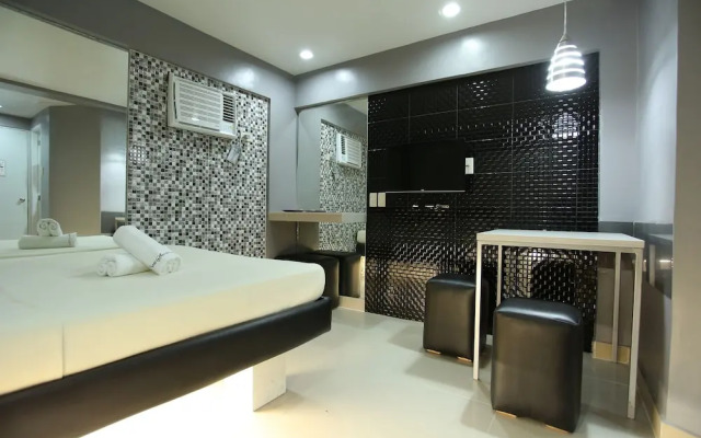 One Serenata Hotel Bacao