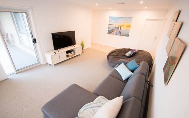‘Serenity’ and sweeping Murray River views