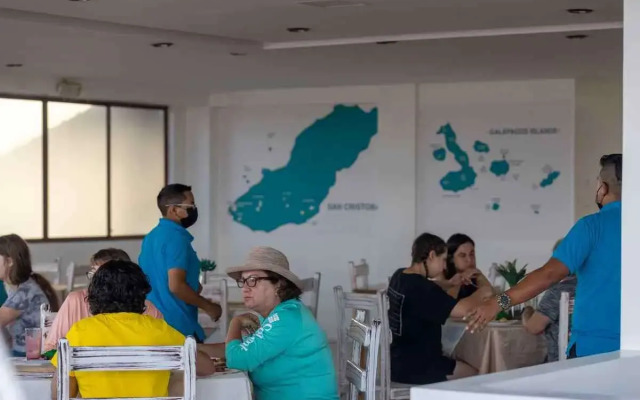 BlueBay Galapagos Planet