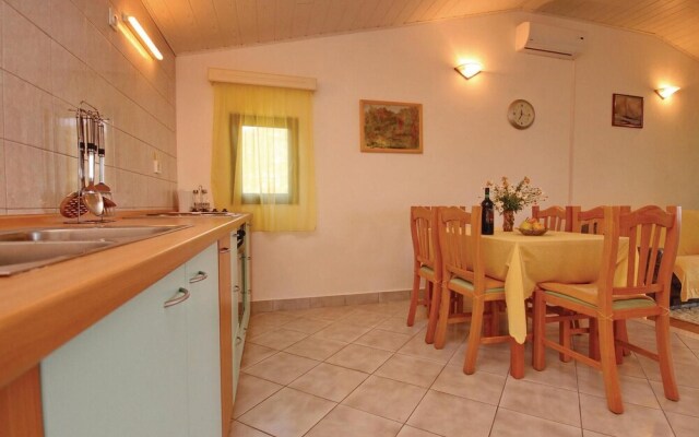 Nice Home in Blato With Wifi and 2 Bedrooms