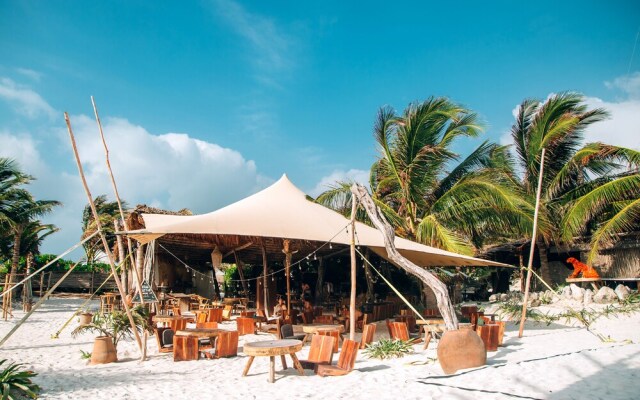 Ikal Hotel Tulum