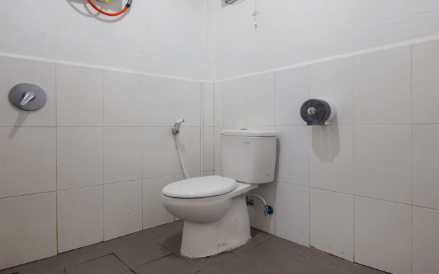 Dg Inn by OYO Rooms